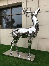 Sculpture deer